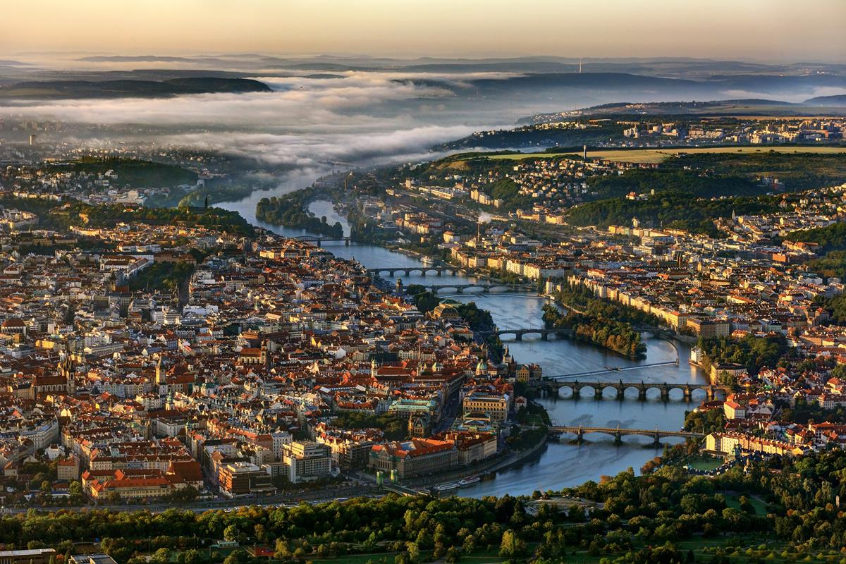 AU COEUR DE LA VILLE DOREE